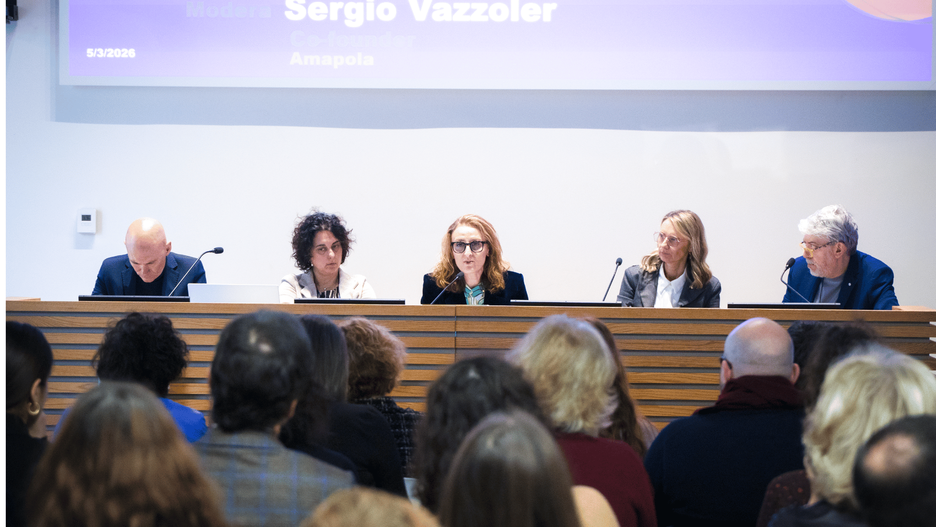 Tavola rotonda CONTRO